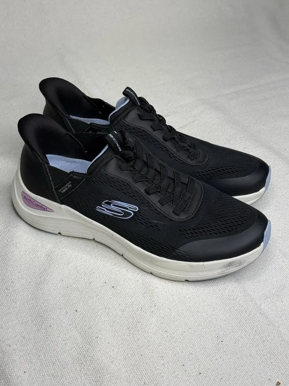 Skechers Swift Fit Arch Comfort Women's Size 10 Black Walking Shoes 179056TX